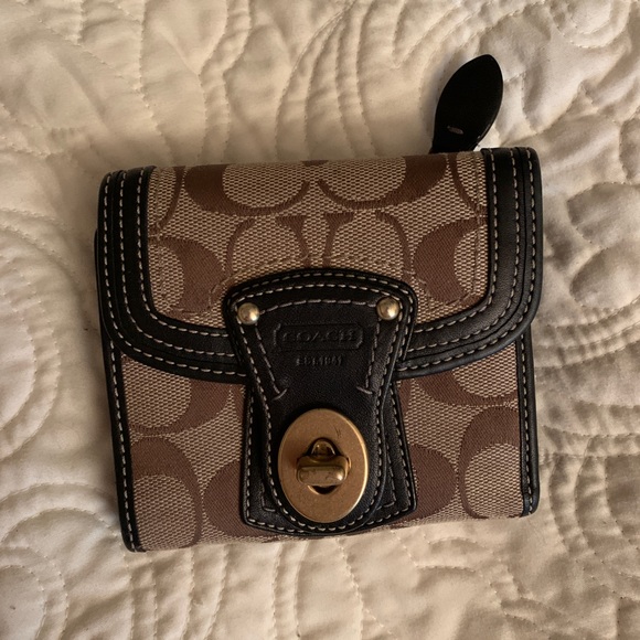 Coach Handbags - COACH wallet barely used